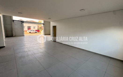 Excelente Pavilhão Comercial Central