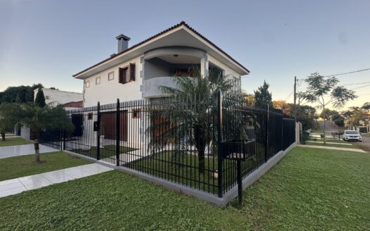 Casa de Esquina no Jardim América