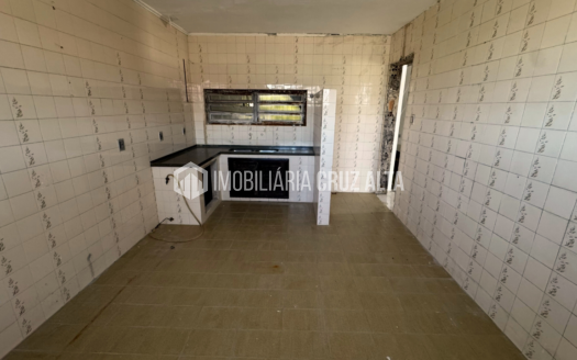 Sublime Residência de Esquina na Av. Presidente Vargas