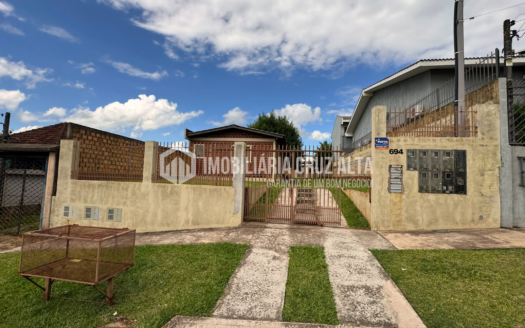 3 Casas no Mesmo Terreno – Bairro Militar