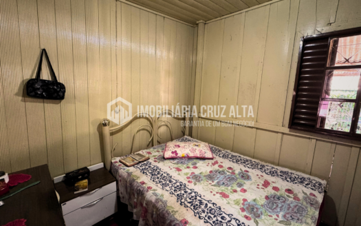 Duas Casas em Terreno de Esquina