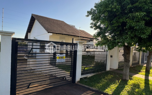 Excelente Casa no Bairro Azambuja