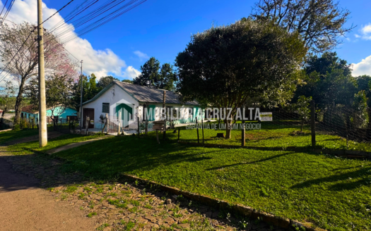 Casa com Terreno de 1080m²
